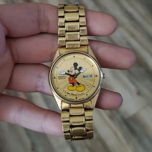 VTG Sekio Disney Mickey Mouse Sunburst Date Watch